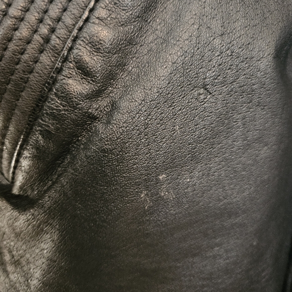 Vintage Women's Black Leather Coat - Picture 3 of 11